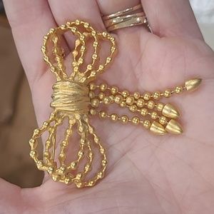 Goldtone Ribbon Brooch Pin Unsigned  Vintage Bow